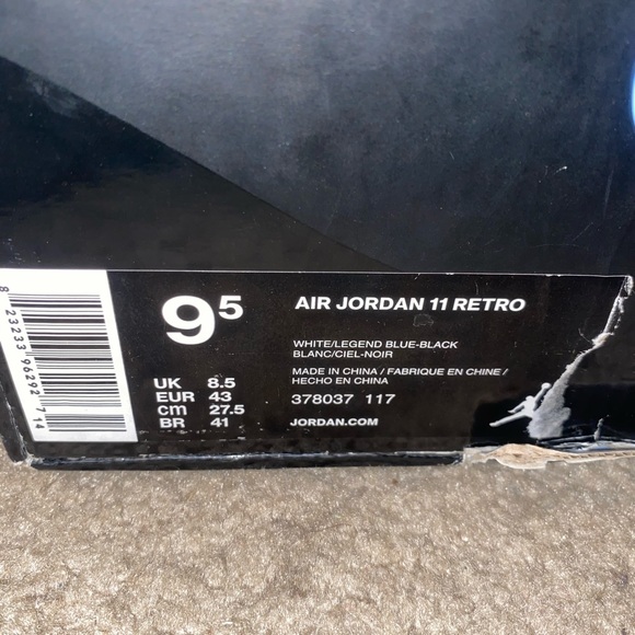 Jordan 11 Retro "Legend Blue" Size 9.5 - Picture 8 of 10